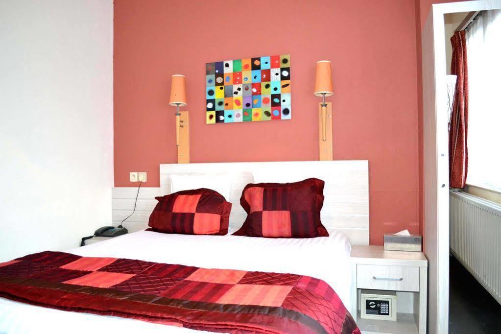 Hotel Auberge Van Strombeek Jette Bagian luar foto