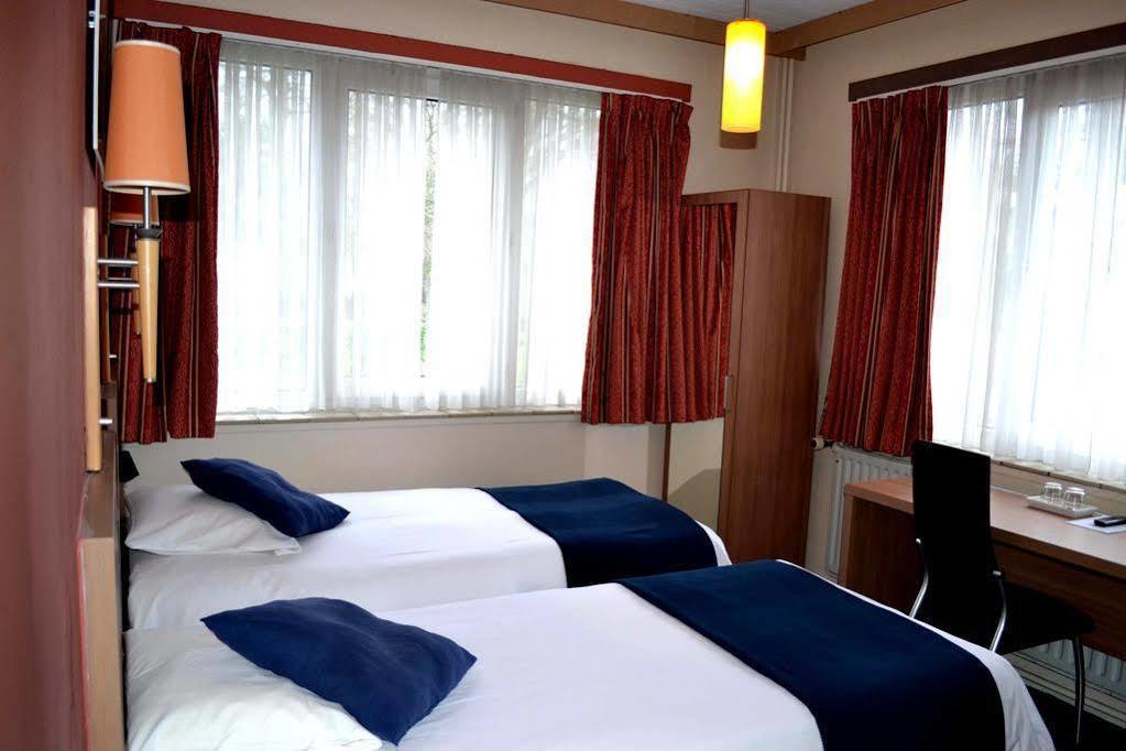 Hotel Auberge Van Strombeek Jette Bagian luar foto