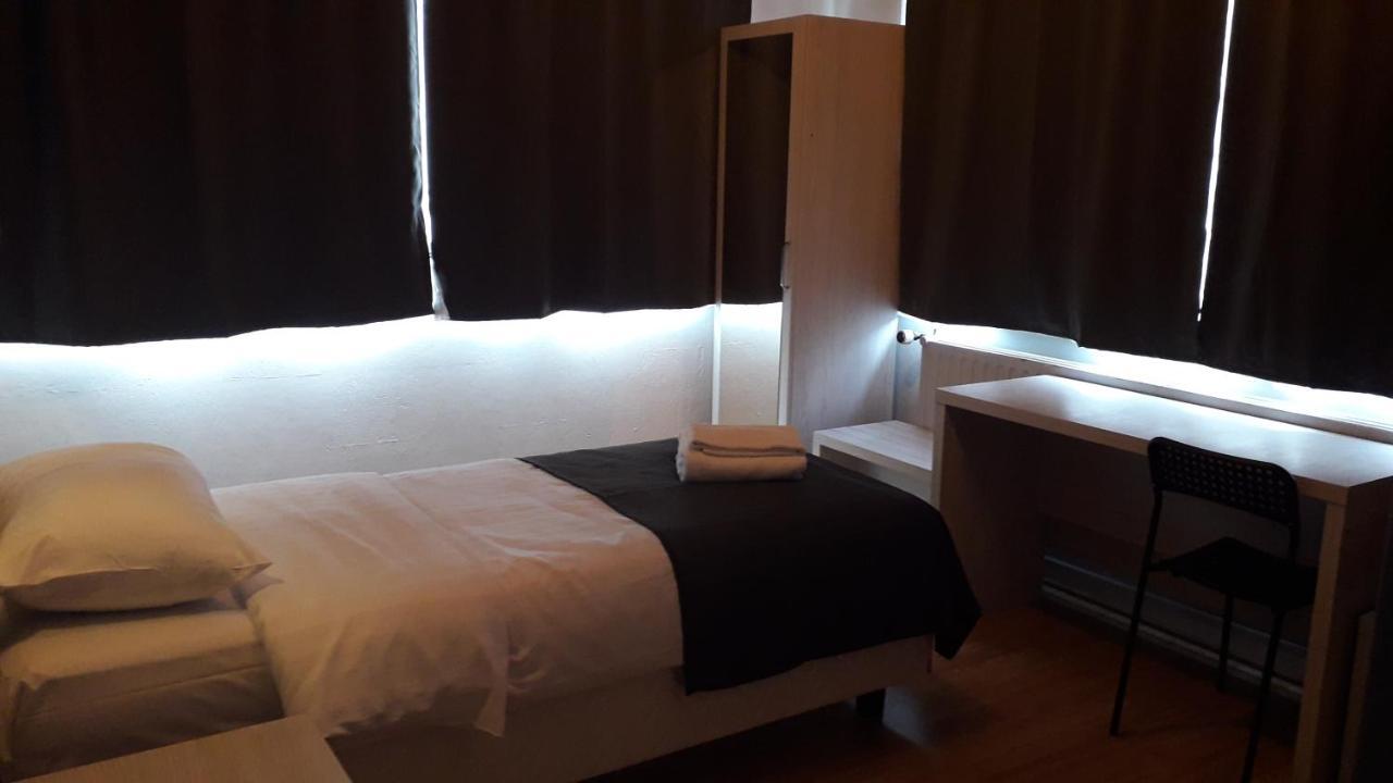 Hotel Auberge Van Strombeek Jette Bagian luar foto