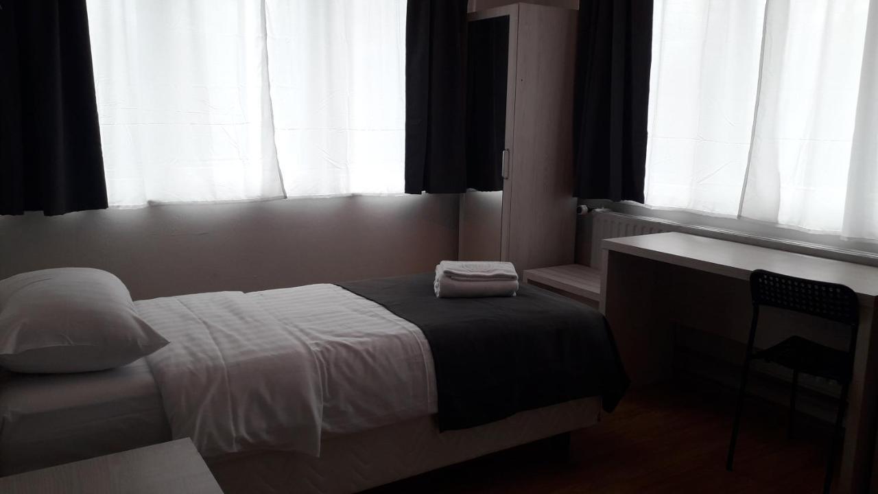 Hotel Auberge Van Strombeek Jette Bagian luar foto