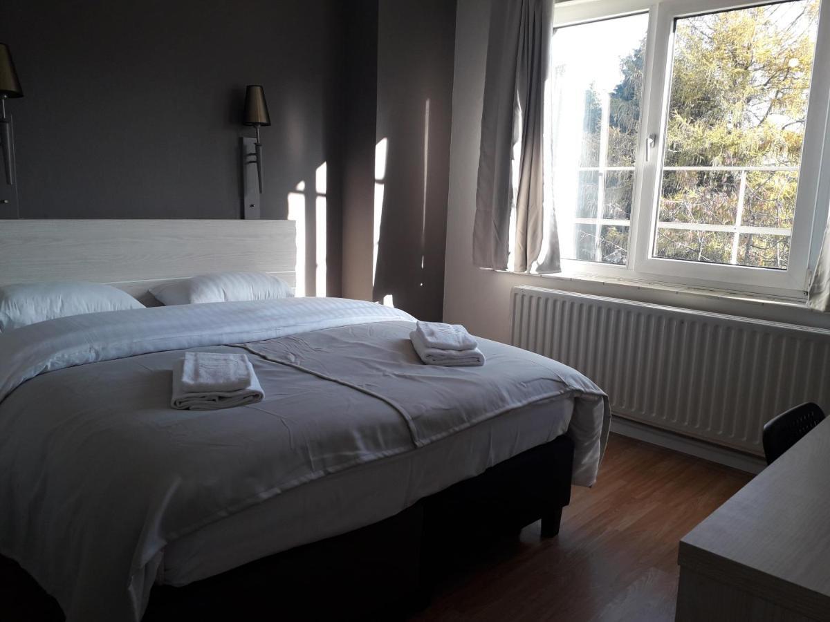 Hotel Auberge Van Strombeek Jette Bagian luar foto