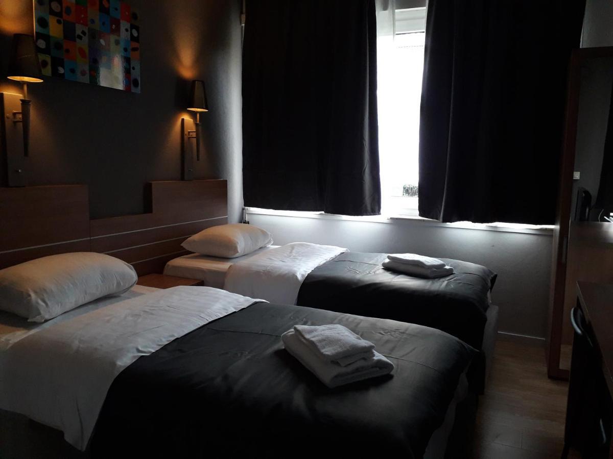 Hotel Auberge Van Strombeek Jette Bagian luar foto