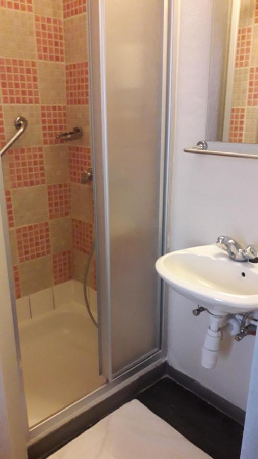 Hotel Auberge Van Strombeek Jette Bagian luar foto